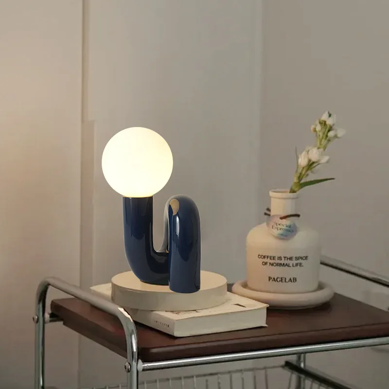 Lampada da tavolo sferica in v - Resin Art Uk recensione e prezzo