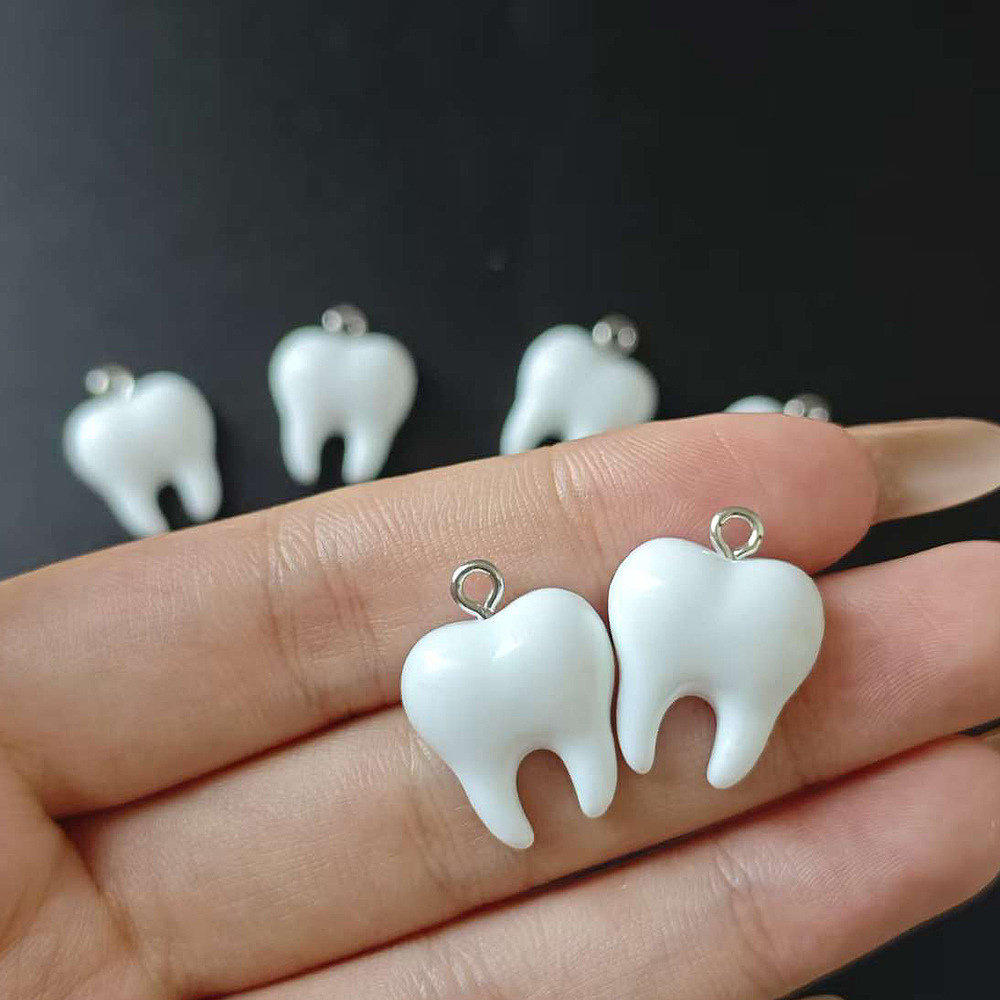 10 Pezzi Ciondoli in Resina a  - Resin Art Jewellery Kit recensione e prezzo